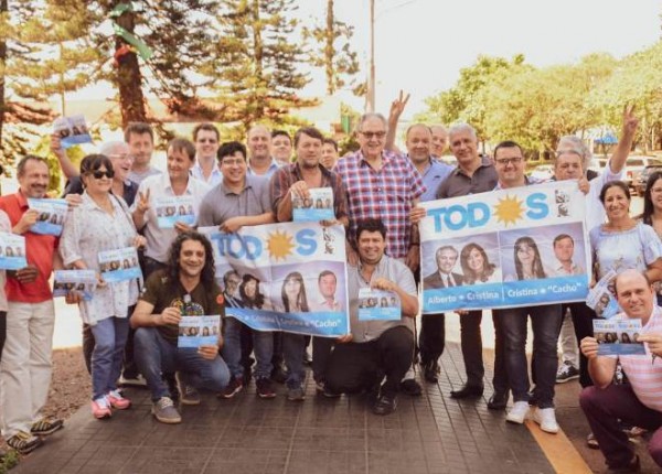 Heller con militantes en Misiones