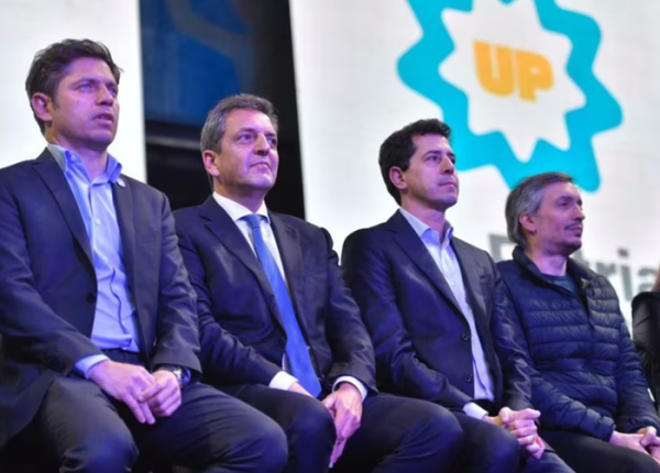 Kicillof, Massa, De Pedro y Máximo Kirchner