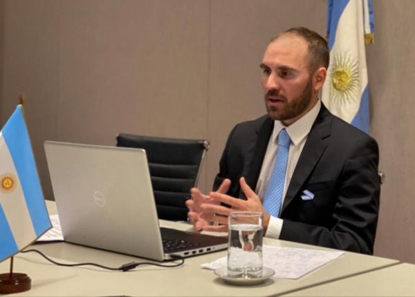 Martín Guzmán en videoconferencia