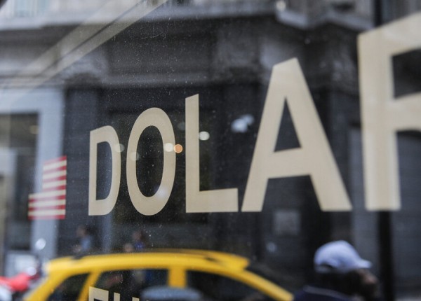 dólar