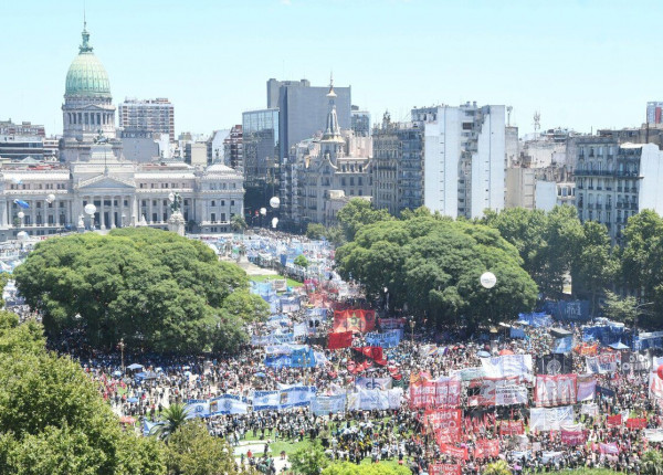 Movilización frente al Congreso paro 24 de enero